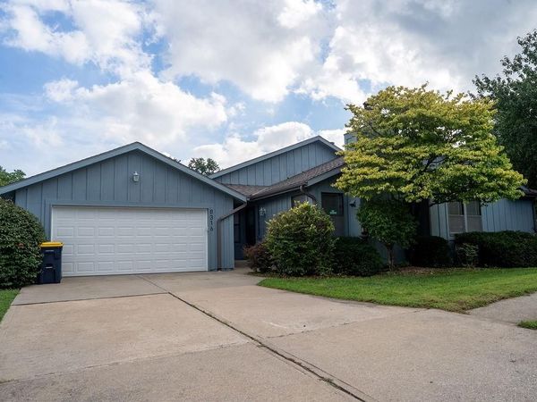8316 N Virginia Avenue, Kansas City, MO 64118