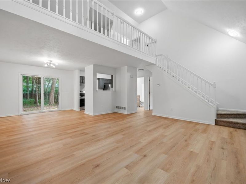 10473 Florida Street, Aurora, OH 44202 Photo 4