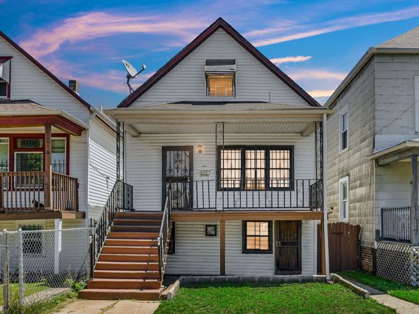 8533 S MANISTEE Avenue , Chicago, IL 60617