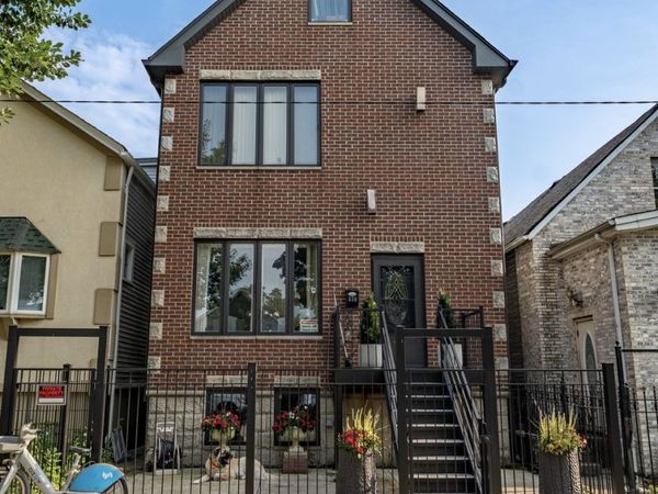 539 W 44th Place, Chicago, IL 60609