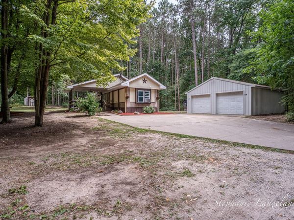 7972 S 192nd Avenue, Holton, MI 49425