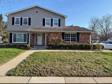 41757 Cherry Hill Road , Novi, Mi 48375