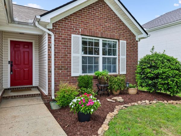 7424 E Winchester Dr , Antioch, TN 37013