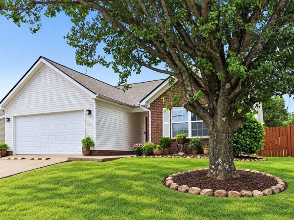 7424 E Winchester Dr, Antioch, TN 37013