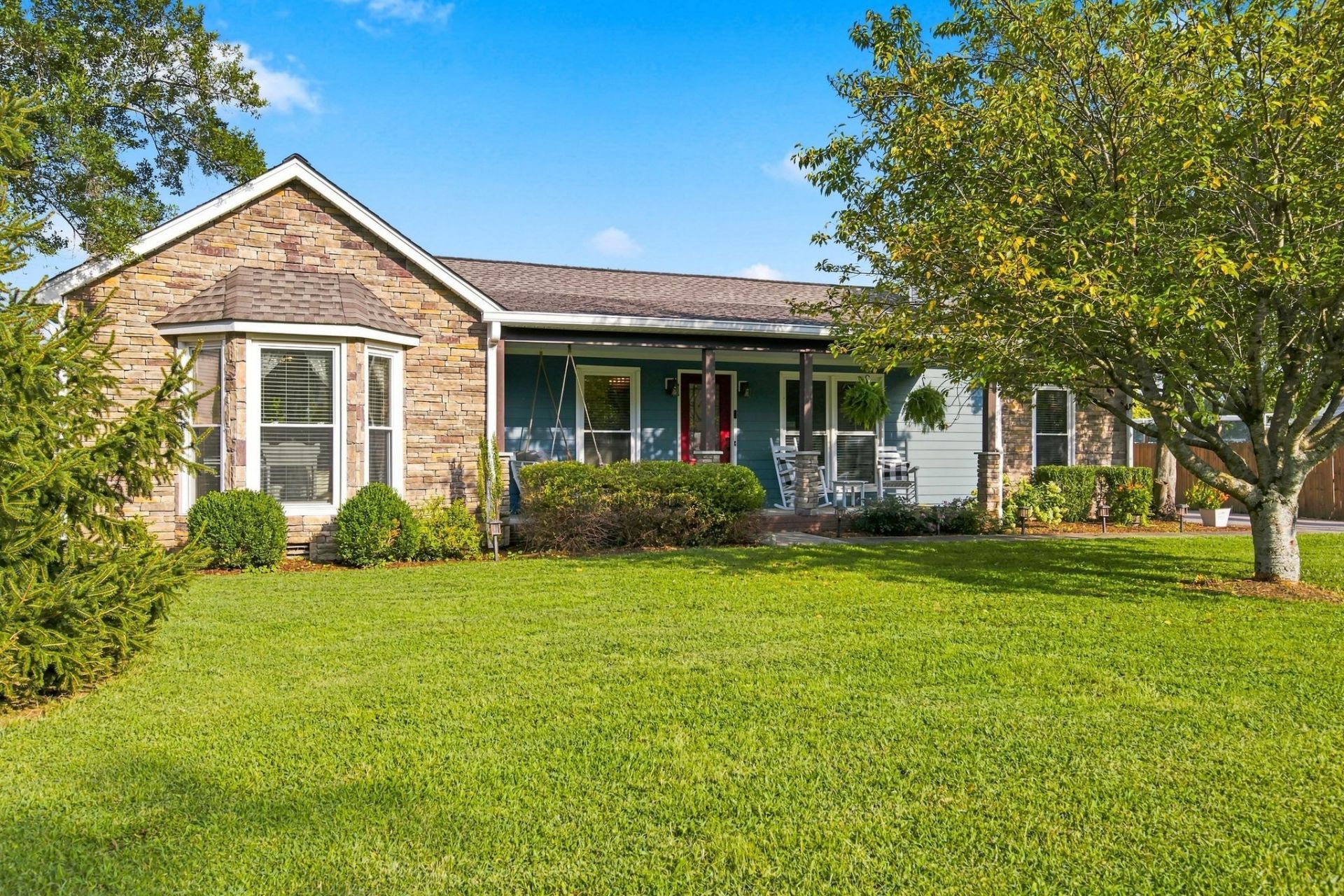 237 Peebles Dr, Smyrna, TN 37167 Main Photo