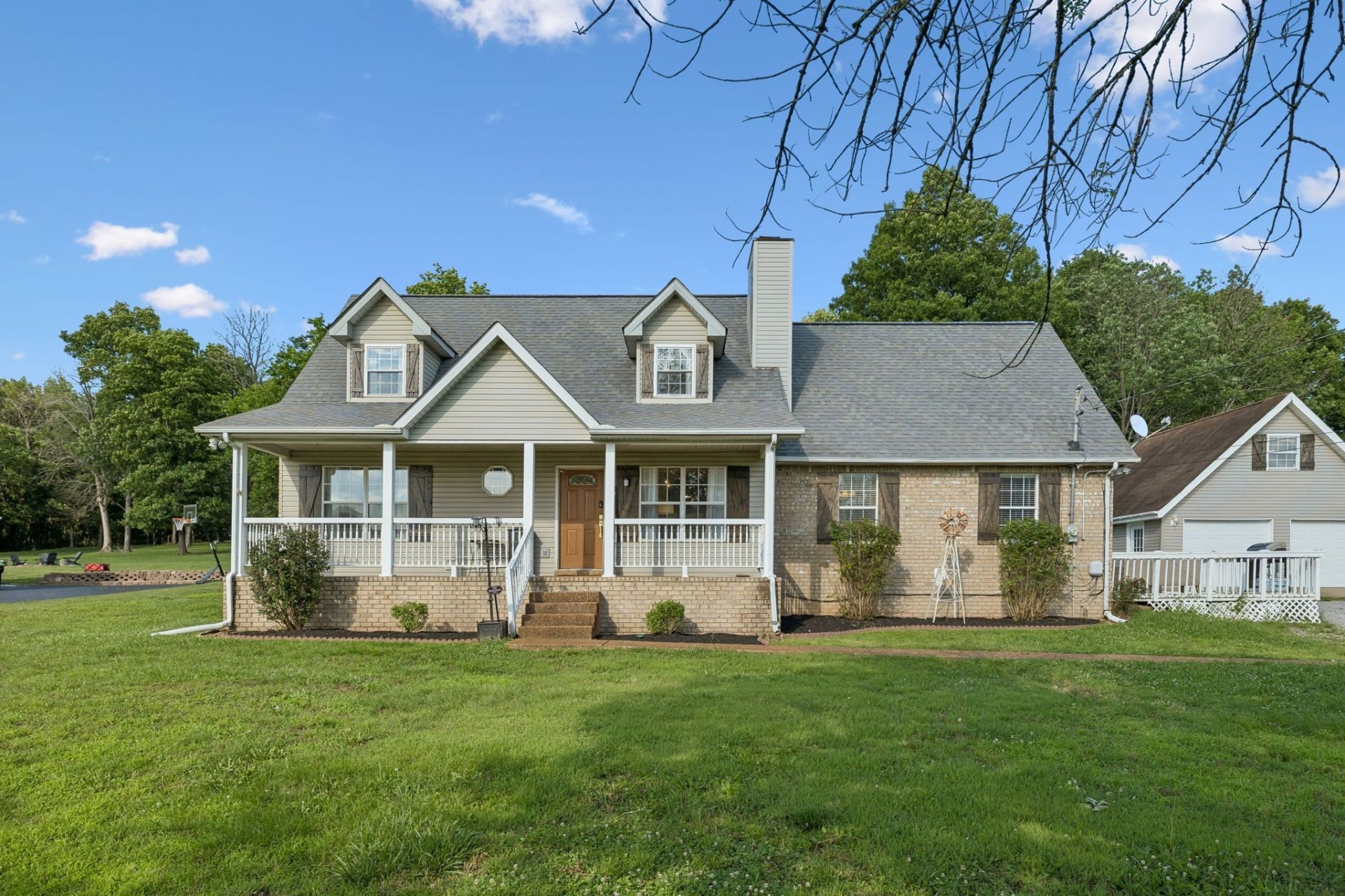 636 Shelley Dr, Mount Juliet, TN 37122 Main Photo