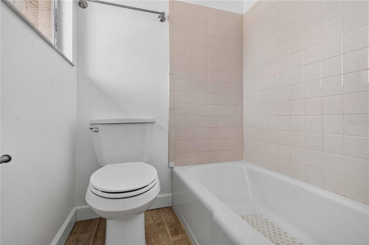 1125 Longfellow Way , Unit 125-B, Sarasota, FL 34243 Photo