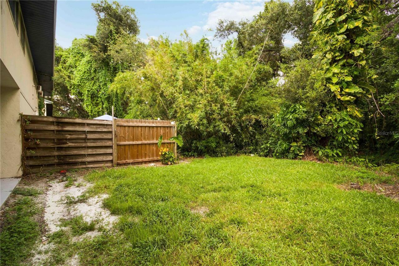 1125 Longfellow Way , Unit 125-B, Sarasota, FL 34243 Photo