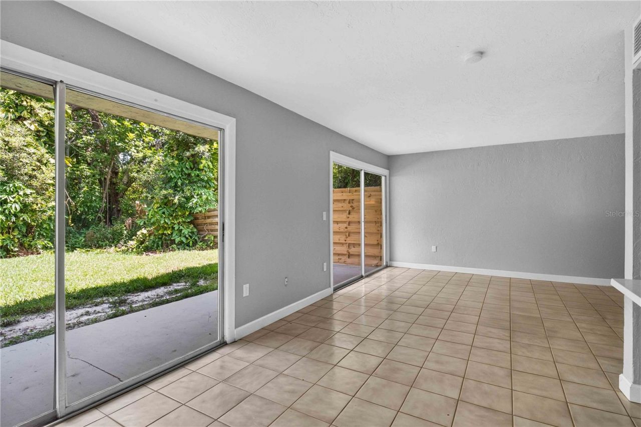 1125 Longfellow Way , Unit 125-B, Sarasota, FL 34243 Photo