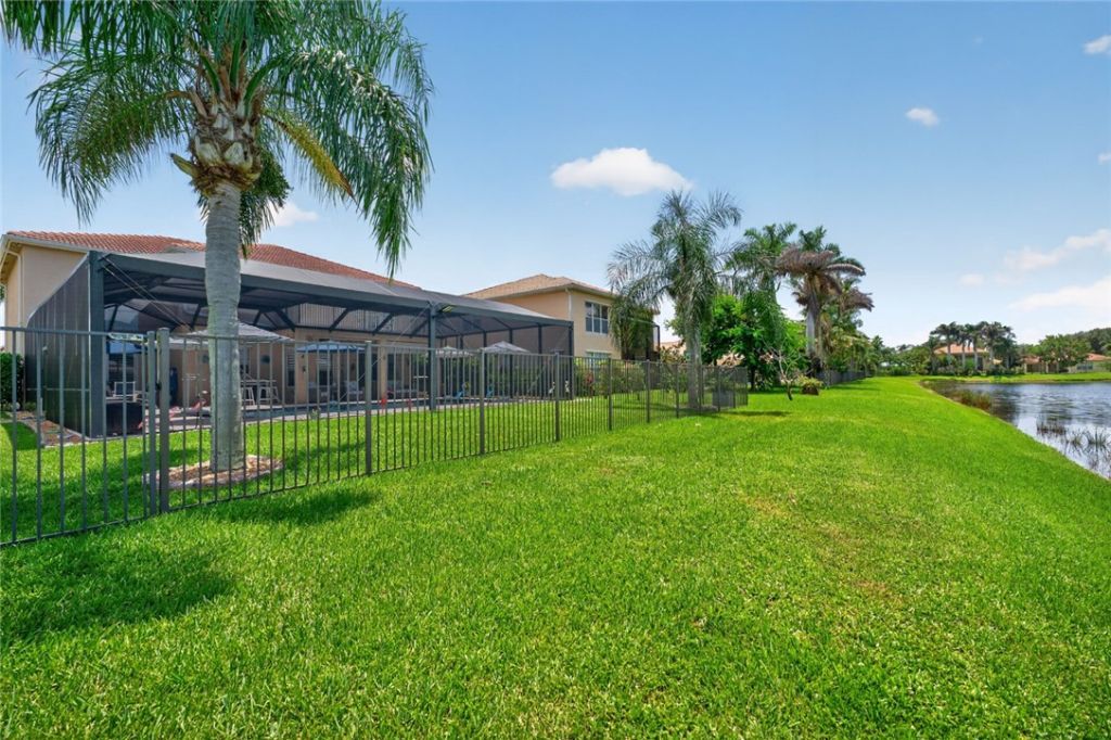 1855 Spotted Owl Drive Sw, Vero Beach, FL 32962 Photo