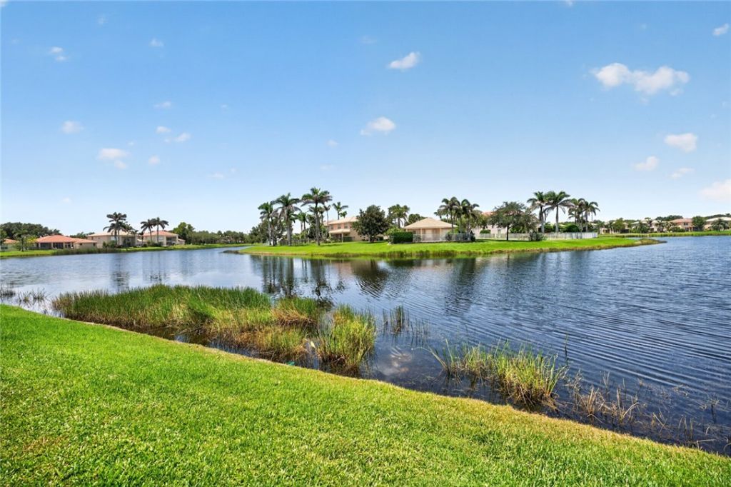 1855 Spotted Owl Drive Sw, Vero Beach, FL 32962 Photo