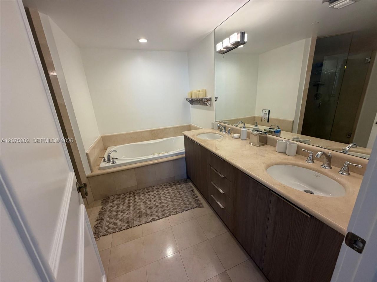 2110 N Ocean Blvd , Unit 24D, Fort Lauderdale, FL 33305 Photo