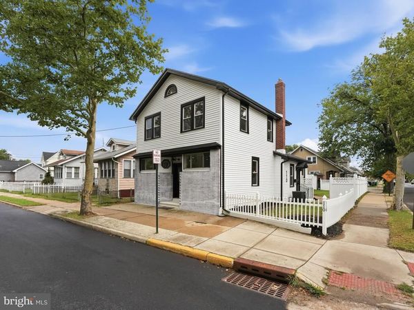 110 W WASHINGTON STREET, RIVERSIDE, NJ 08075