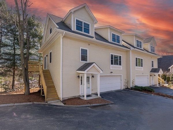 81 Beecher Pl, Unit 81, Newton, MA 02459