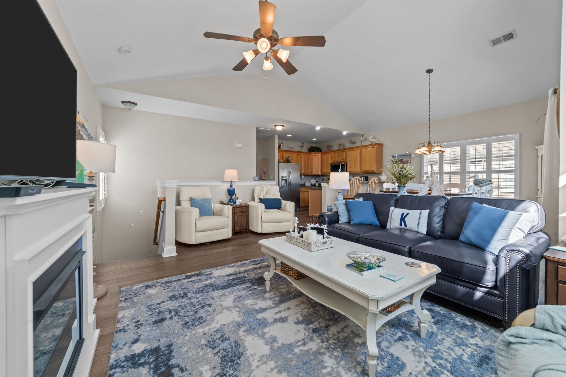 1204 Planters Grove Ln. Photo 11