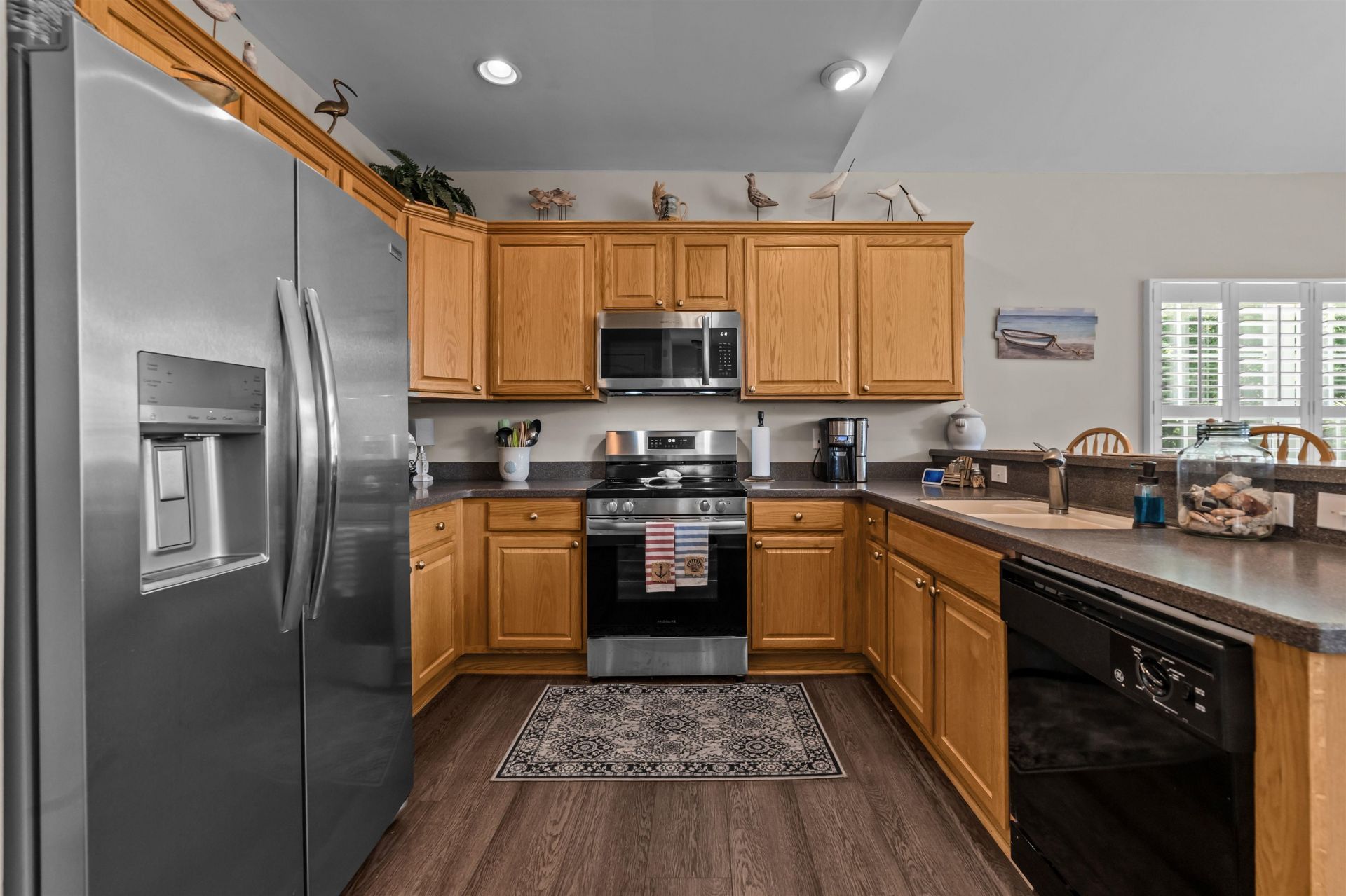 1204 Planters Grove Ln. Photo 23