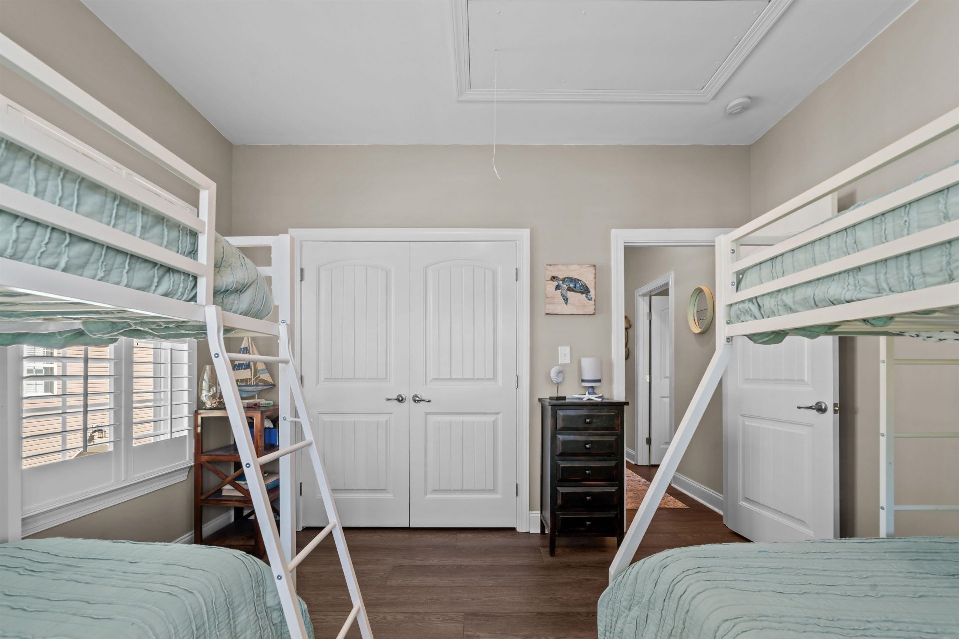 1204 Planters Grove Ln. Photo 33