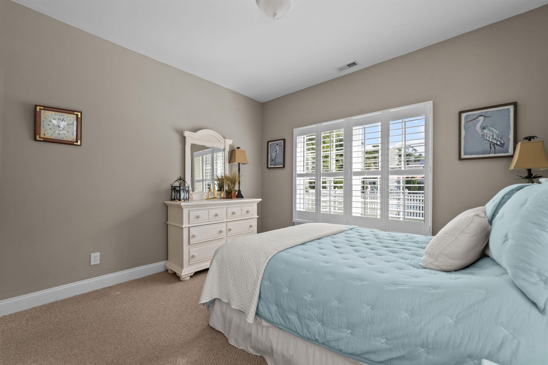 1204 Planters Grove Ln. Photo 4