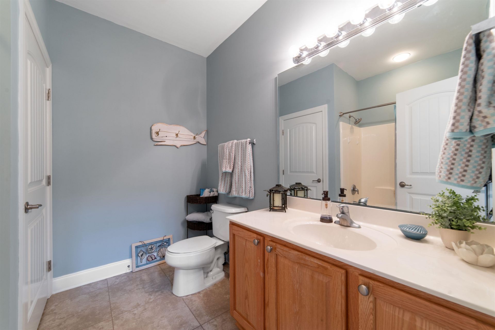 1204 Planters Grove Ln. Photo 8