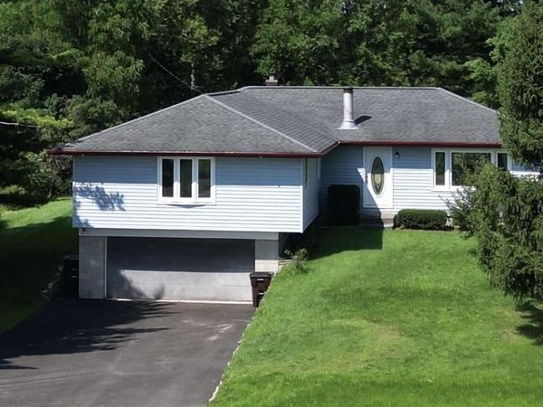 W224S9189 Leo LANE, Big Bend, WI 53103