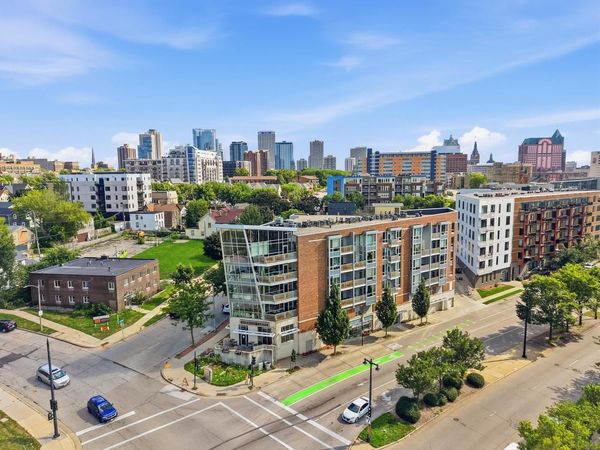 1541 N Jefferson STREET, Unit 201, Milwaukee, WI 53202