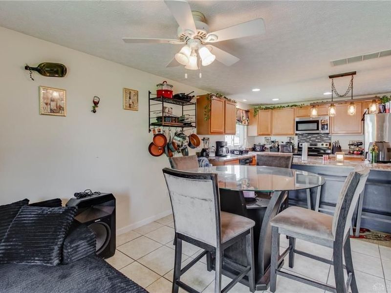 1377 Maplegrove Drive, Fairborn, OH 45324 Photo 10