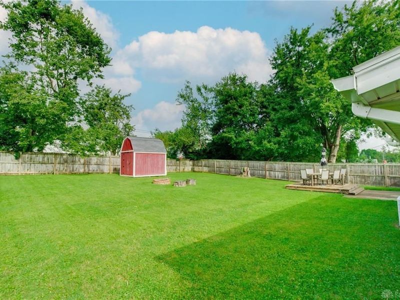 1377 Maplegrove Drive, Fairborn, OH 45324 Photo 32