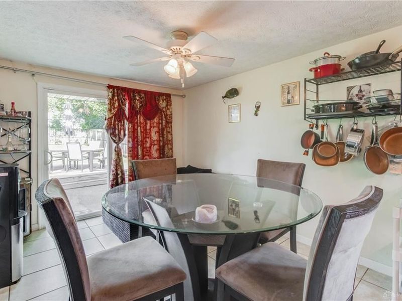1377 Maplegrove Drive, Fairborn, OH 45324 Photo 9