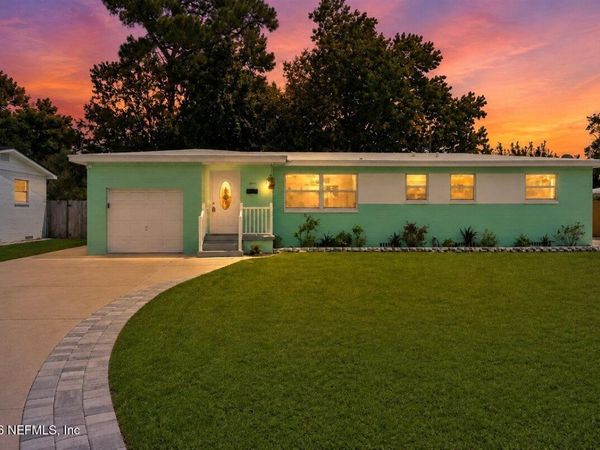 2125 W LOU Drive, Jacksonville, FL 32216