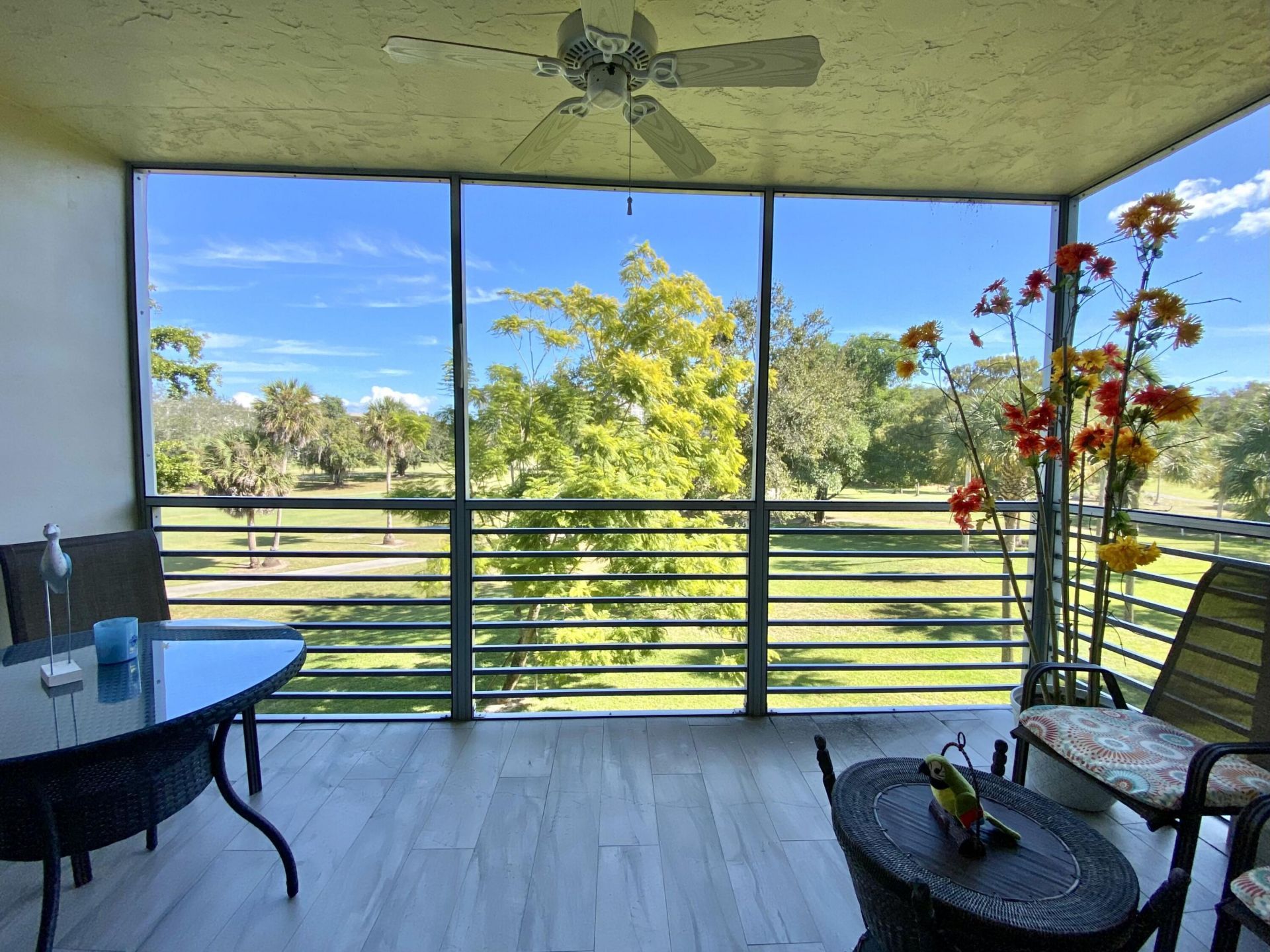 3800 Oaks Clubhouse Drive, Unit 311, Pompano Beach, FL 33069 Photo