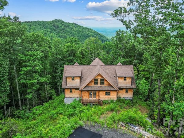 266 Potomac Falls Drive , Black Mountain, NC 28711