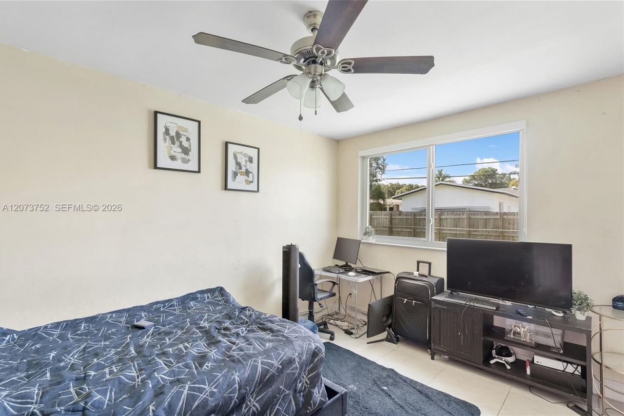 8544 Sheraton Dr, Miramar, FL 33025 Photo