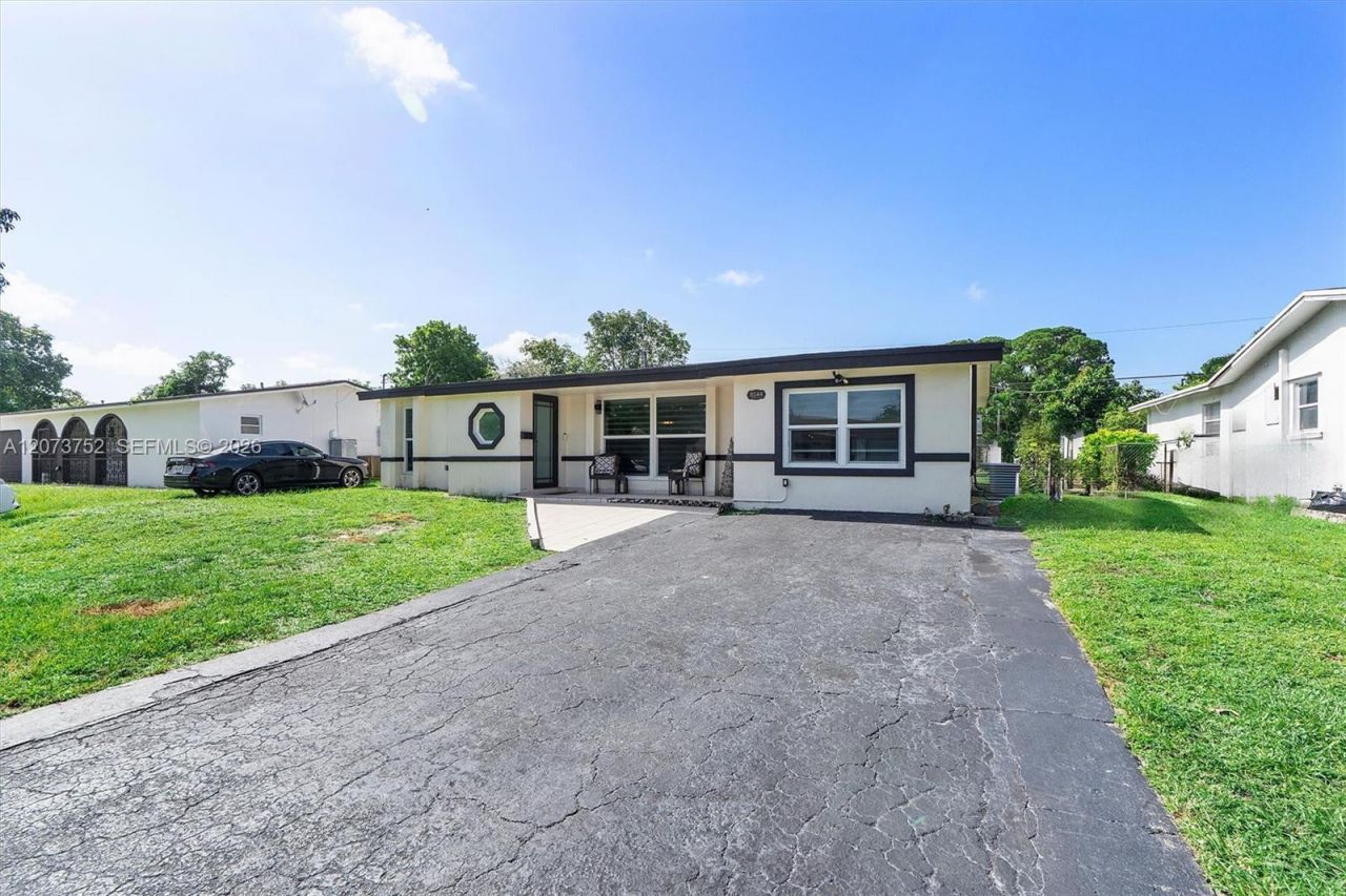 8544 Sheraton Dr, Miramar, FL 33025 Photo