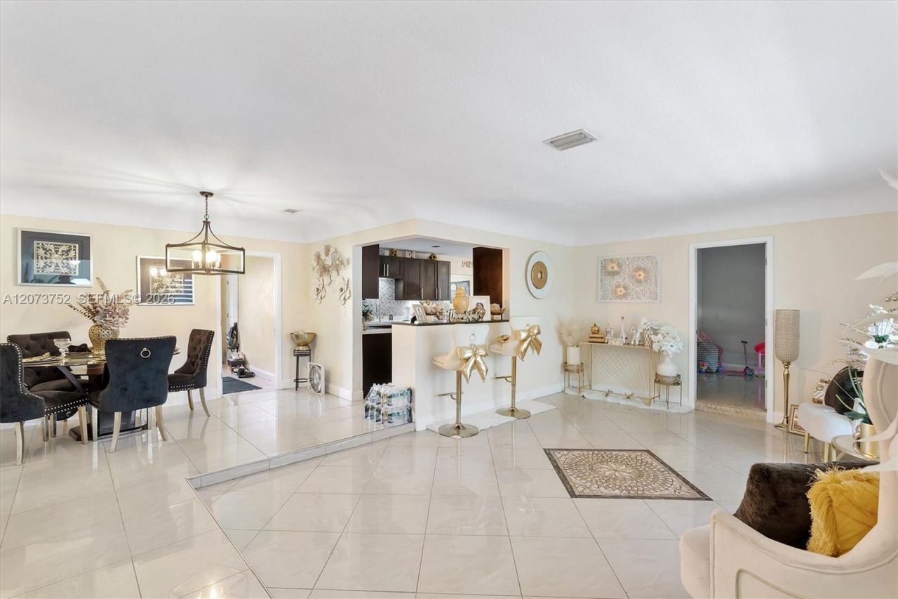 8544 Sheraton Dr, Miramar, FL 33025 Photo