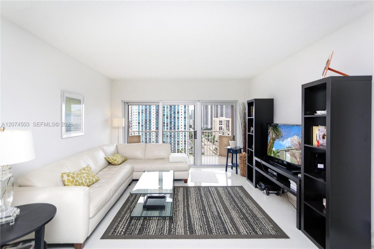 1985 S Ocean Dr , Unit 17K, Hallandale Beach, FL 33009 Photo