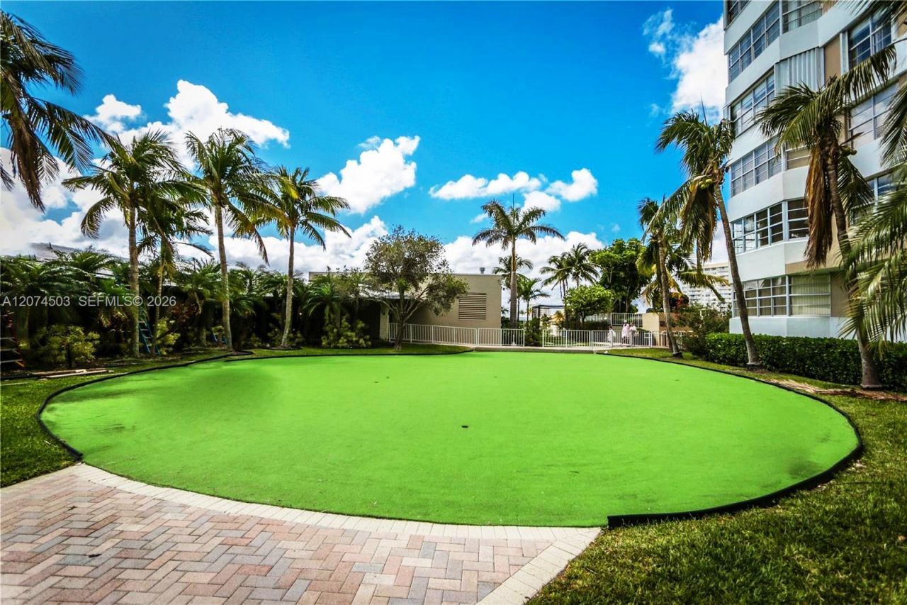 1985 S Ocean Dr , Unit 17K, Hallandale Beach, FL 33009 Photo