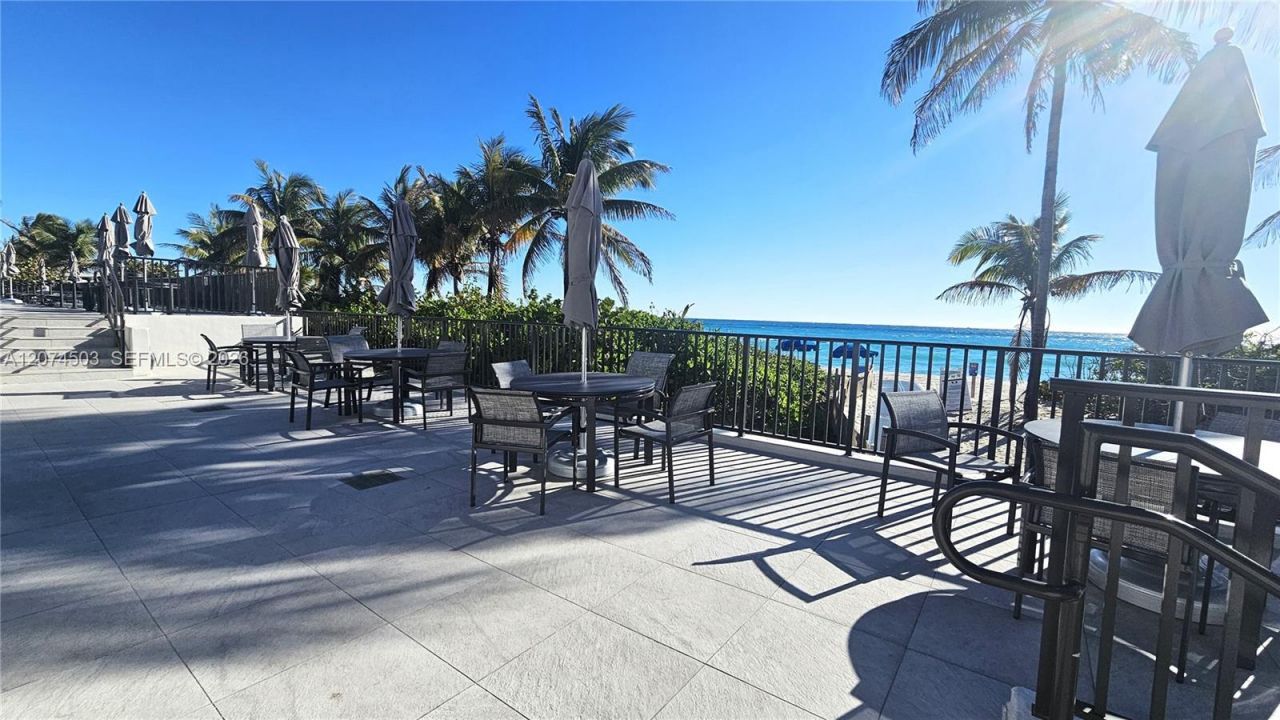 1985 S Ocean Dr , Unit 17K, Hallandale Beach, FL 33009 Photo