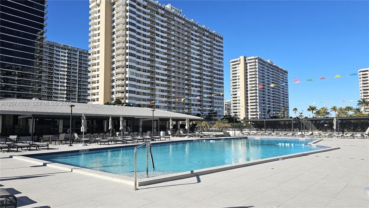 1985 S Ocean Dr , Unit 17K, Hallandale Beach, FL 33009 Photo