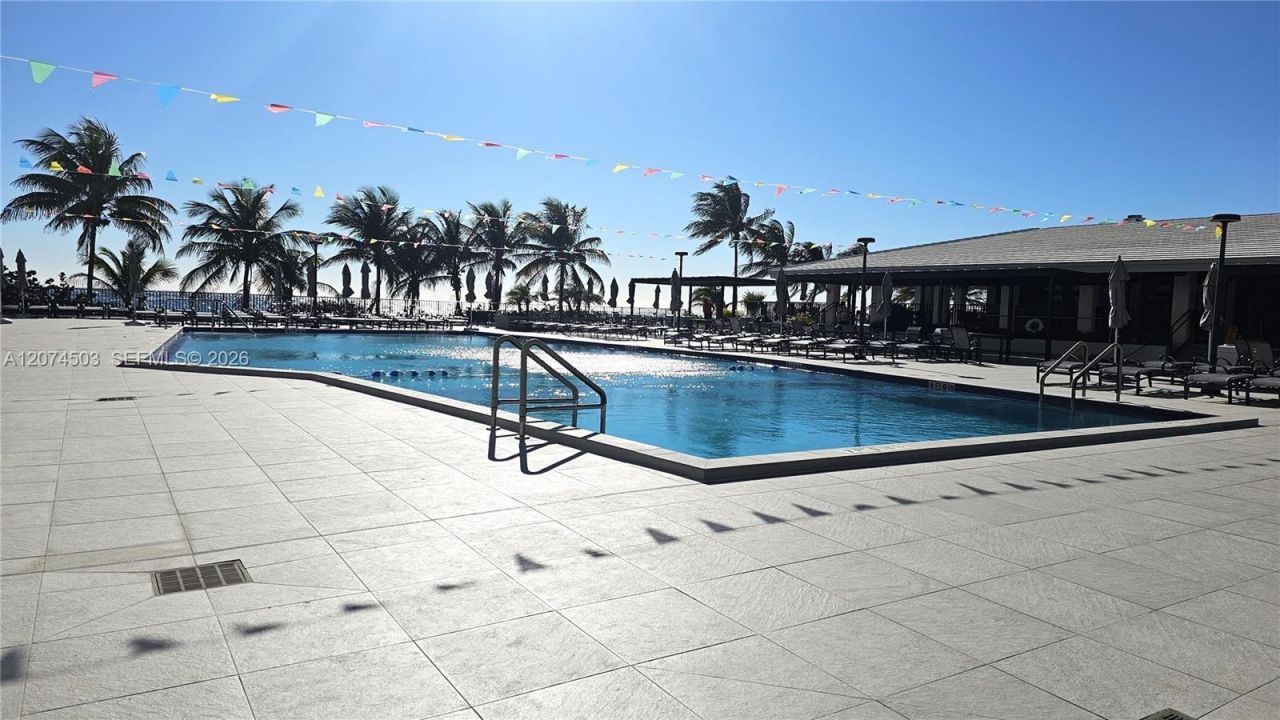 1985 S Ocean Dr , Unit 17K, Hallandale Beach, FL 33009 Photo