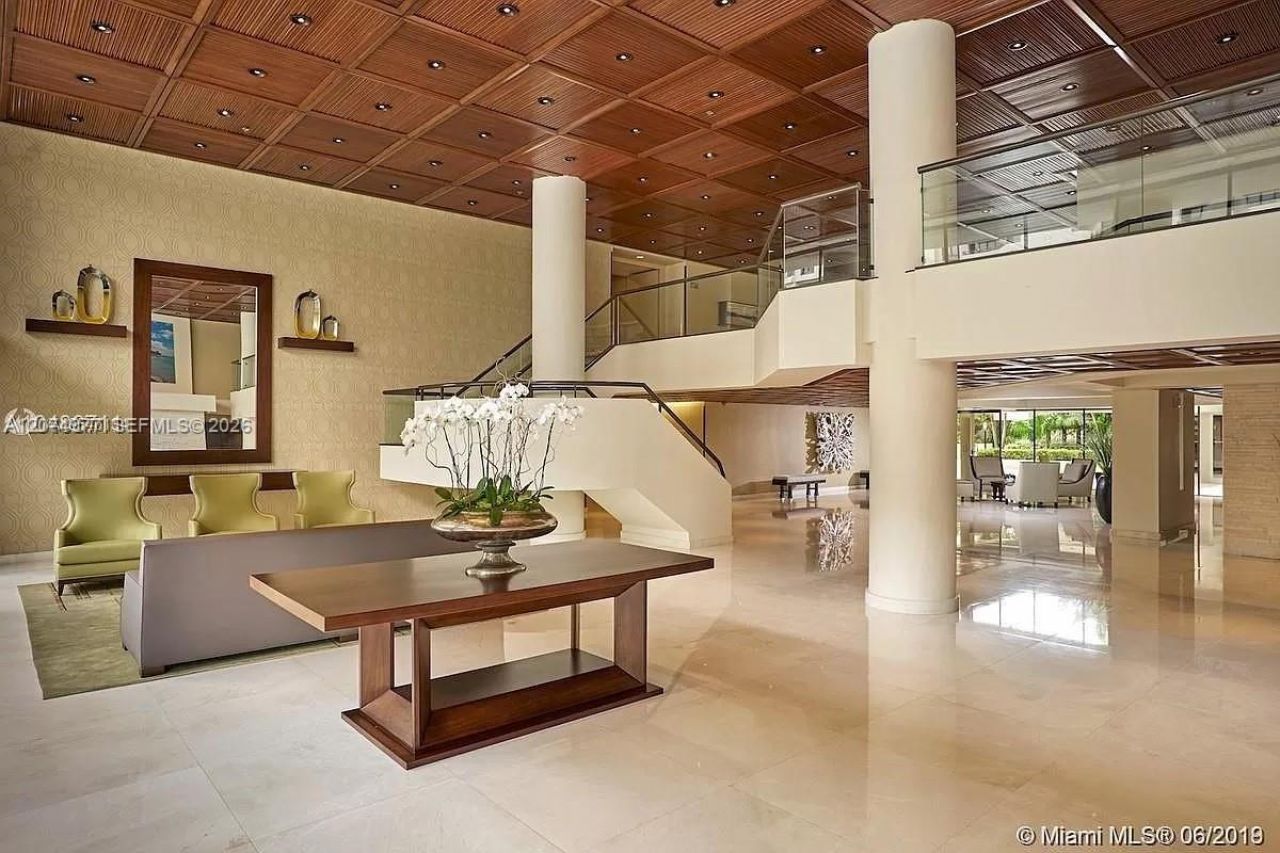 201 Crandon Blvd , Unit 431, Key Biscayne, FL 33149 Photo