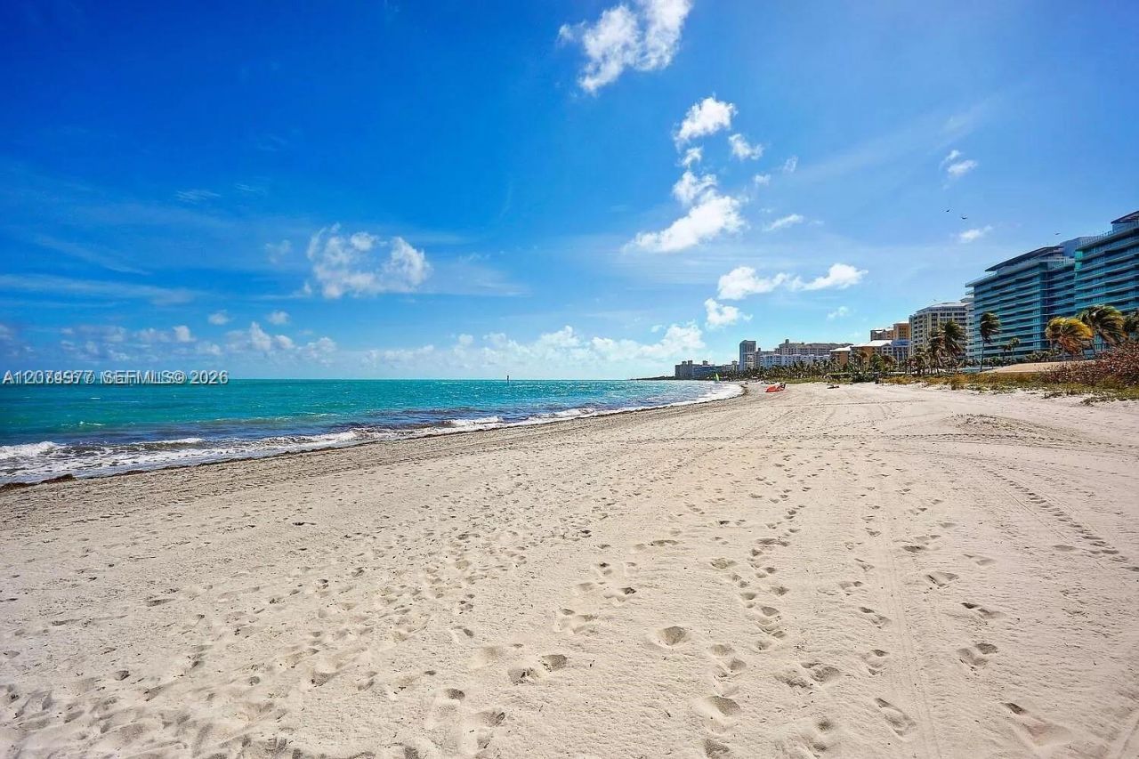201 Crandon Blvd , Unit 431, Key Biscayne, FL 33149 Photo