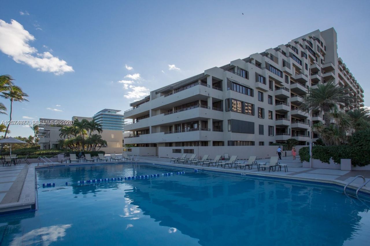 201 Crandon Blvd , Unit 431, Key Biscayne, FL 33149 Photo