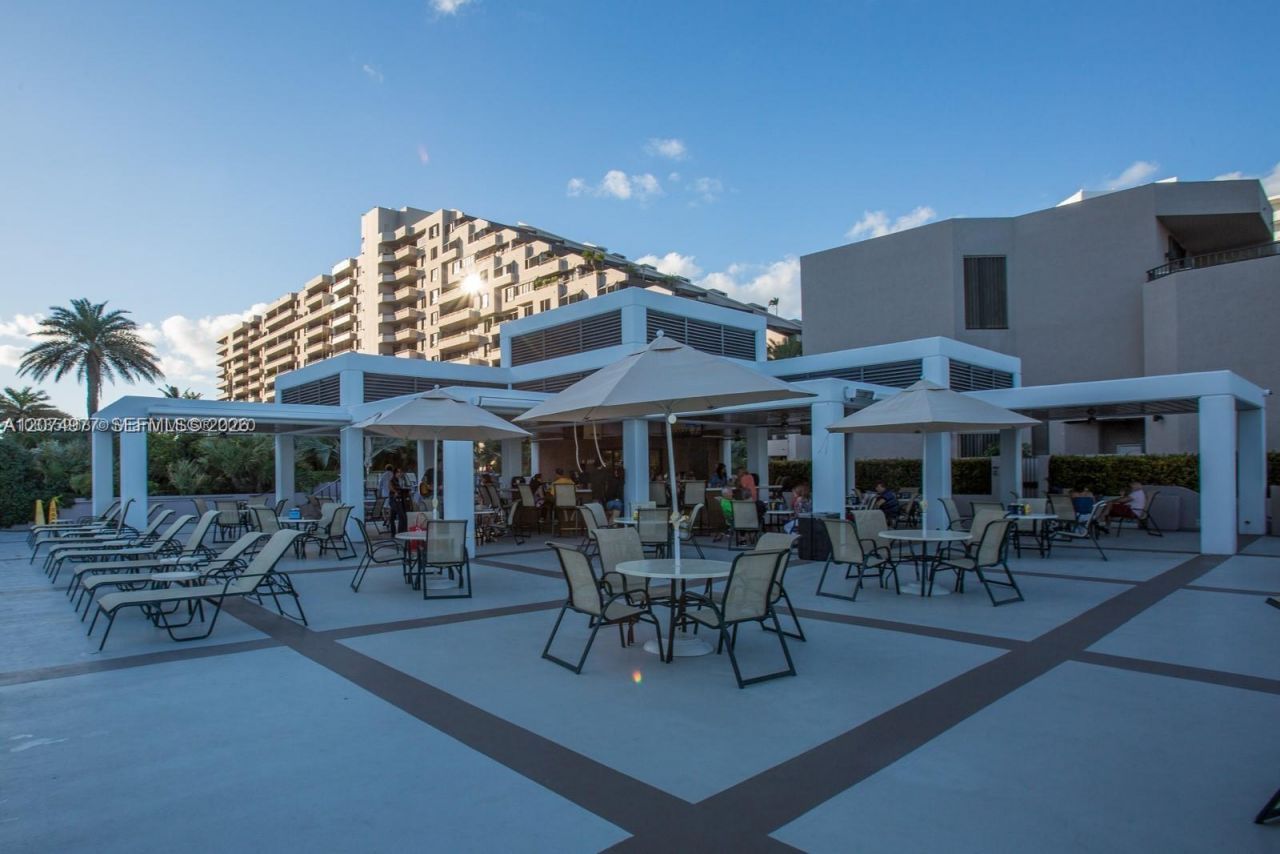 201 Crandon Blvd , Unit 431, Key Biscayne, FL 33149 Photo