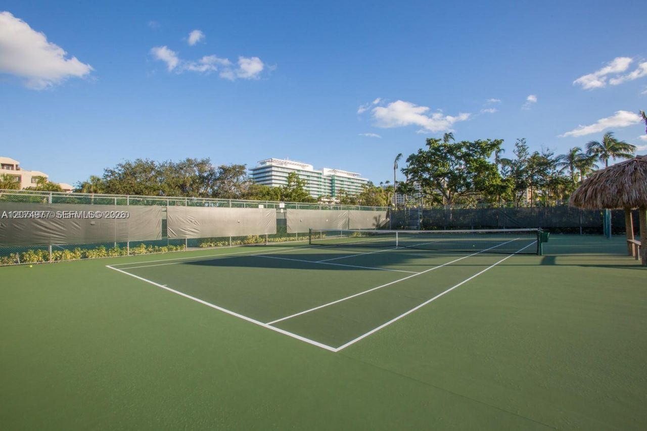 201 Crandon Blvd , Unit 431, Key Biscayne, FL 33149 Photo