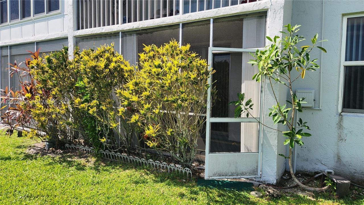 6550 Royal Palm Blvd , Unit 112A, Margate, FL 33063 Photo