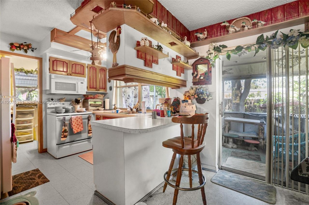 7509 Garfield St , Hollywood, FL 33024 Photo