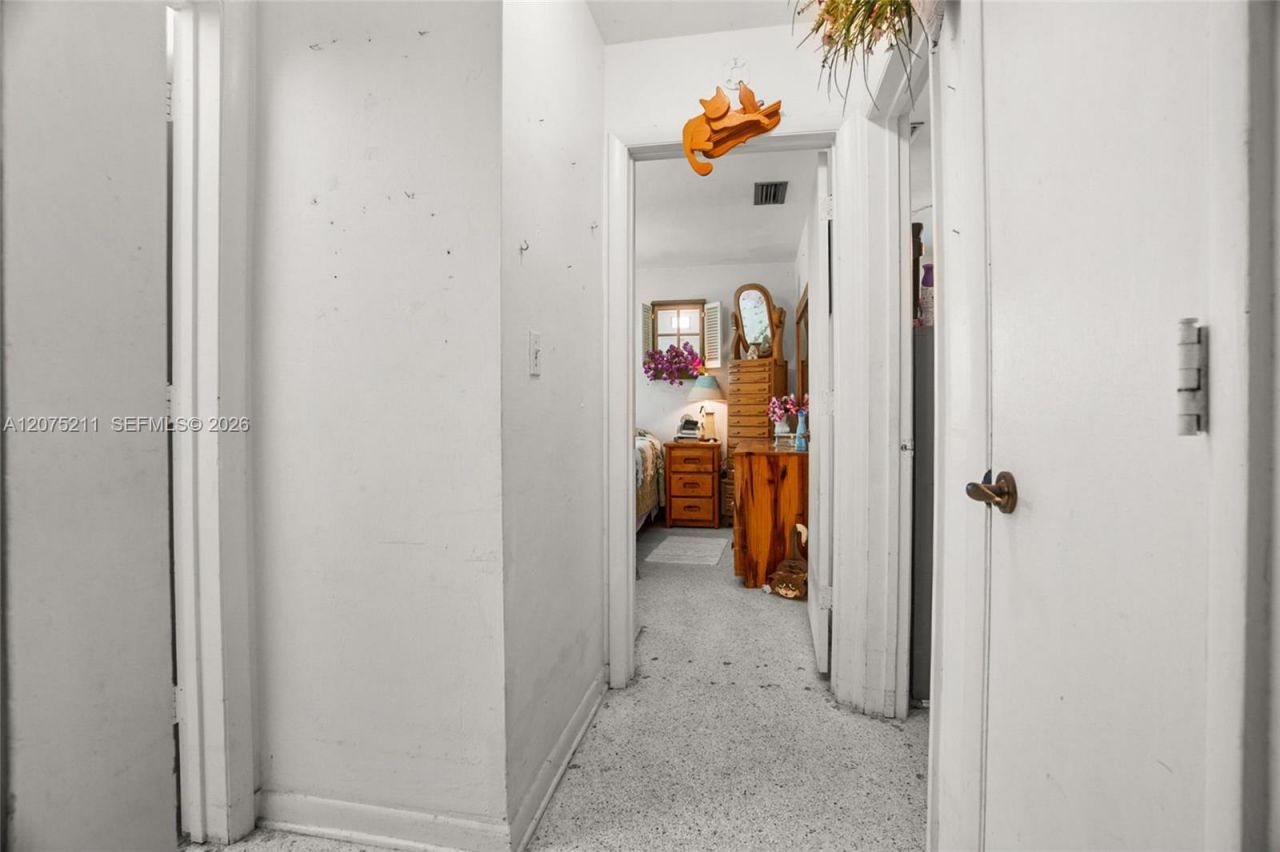 7509 Garfield St , Hollywood, FL 33024 Photo