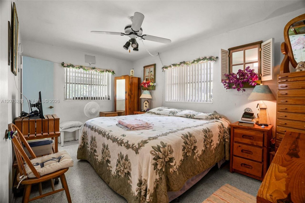 7509 Garfield St , Hollywood, FL 33024 Photo