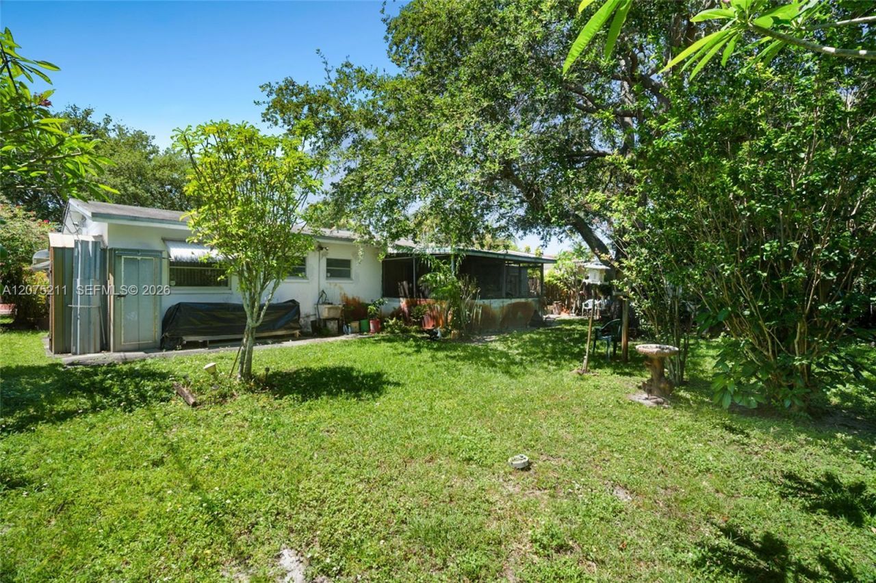 7509 Garfield St , Hollywood, FL 33024 Photo