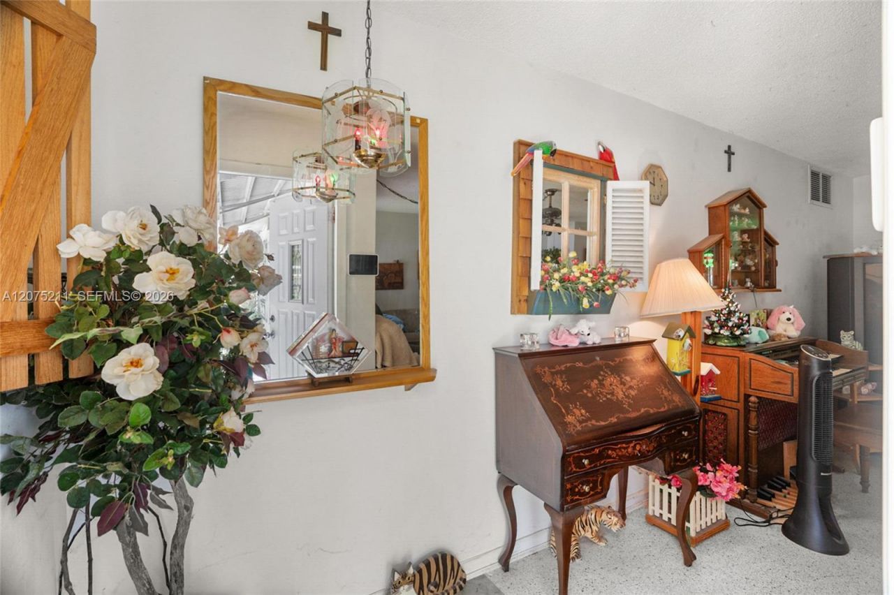 7509 Garfield St , Hollywood, FL 33024 Photo